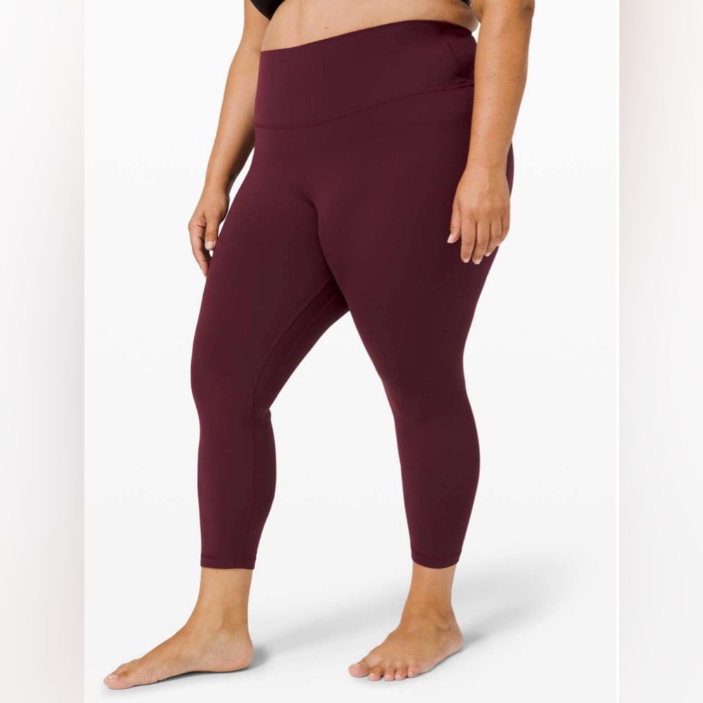 Lululemon Align Pant II 25” pilling throughout Cassis size 2 - Picture 3 of 16